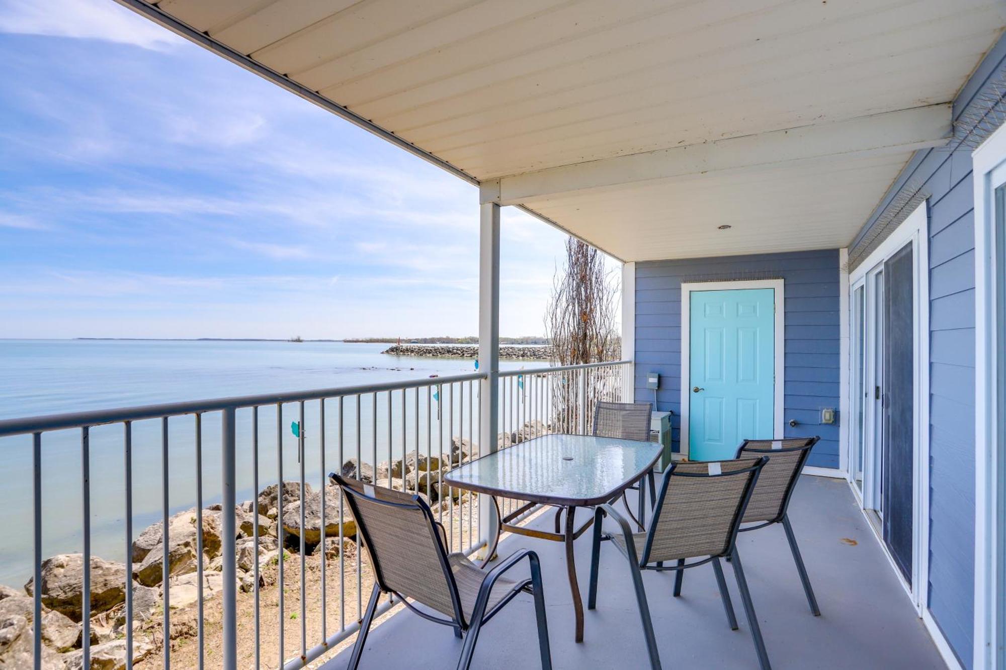 Cozy Lakefront Middle Bass Retreat With Balcony Put-in-Bay Exteriér fotografie